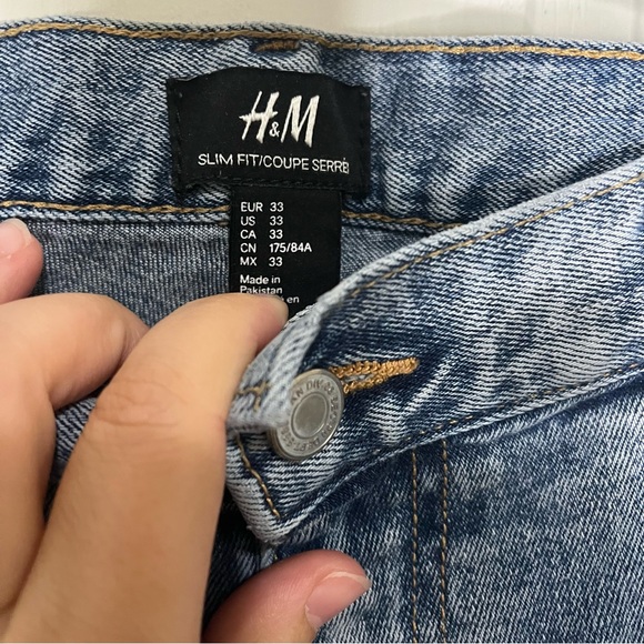 H&M Slim Fit Coupe Serrei Jean Shorts Waist 33 - Picture 2 of 4